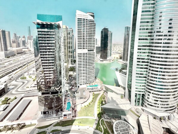 Superior-studio | Näkymä kaupungille