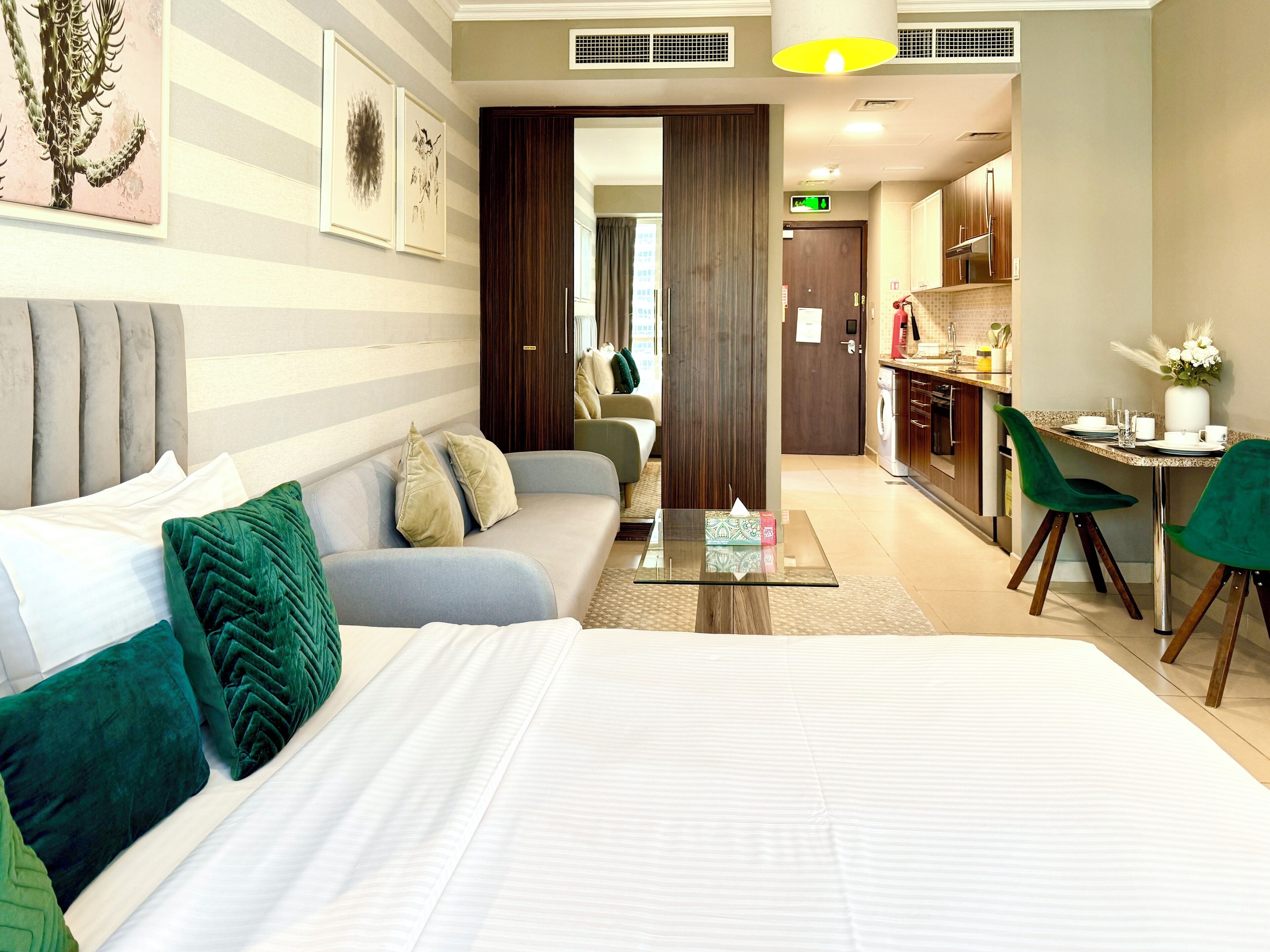 Superior Studio | Hypo-allergenic bedding, in-room safe, blackout drapes, soundproofing