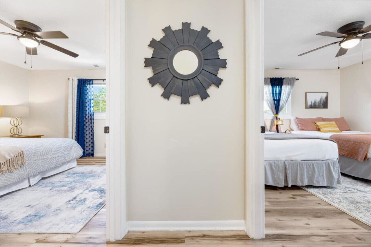 2 bedrooms, desk, iron/ironing board, WiFi