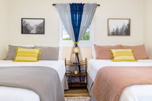 2 bedrooms, desk, iron/ironing board, WiFi