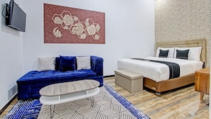 Deluxe Double Room - Capital O 92895 House N Caffe 55 (Temanggung)