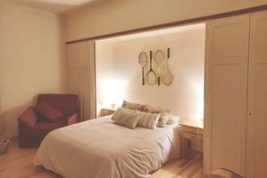 4 bedrooms - Maison Biscuit. Apartament a la Plaça de la Vila (Camprodon)