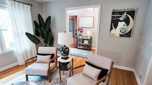 Interior - Luxurious Hidden Oasis in Forrest Acres (Columbia)