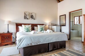 Standard Room - 7th Hole Golf Lodge (Modimolle)