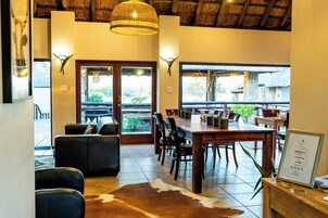 每日供应欧陆式早餐（每人 ZAR 150）