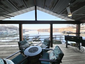 Terrace/patio - Cozy family home, beautiful views, private dock and open boat slip! (Rocky Mount)