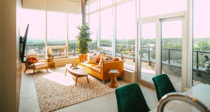 Luxury 2BR Penthouse Apt In Central Halifax!