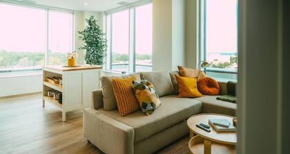 *NEW* Luxury 1BR Penthouse Apt In Central Halifax!