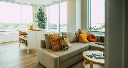 *NEW* Luxury 1BR Penthouse Apt In Central Halifax!