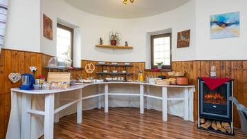 Tägliches inbegriffenes Frühstücksbuffet