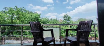 Hilltop Residency