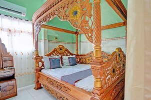 Suite familiar | Escritorio, wifi gratis, ropa de cama