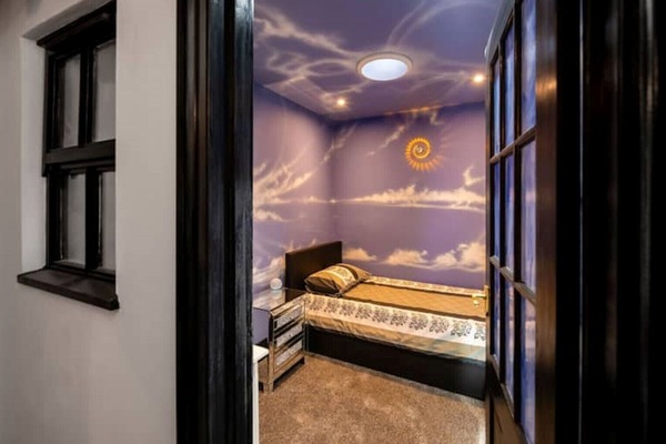 4 dormitoris, planxa i posts de planxar, wifi i roba de llit