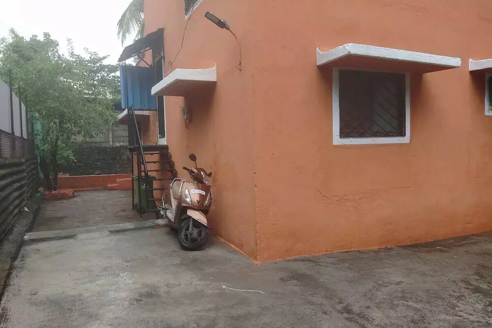 3BH Hazare Bungalow Yeoor Hills for 6-12 persons\n