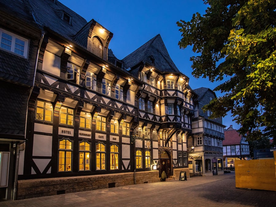 Fassade der Unterkunft – Abend/Nacht