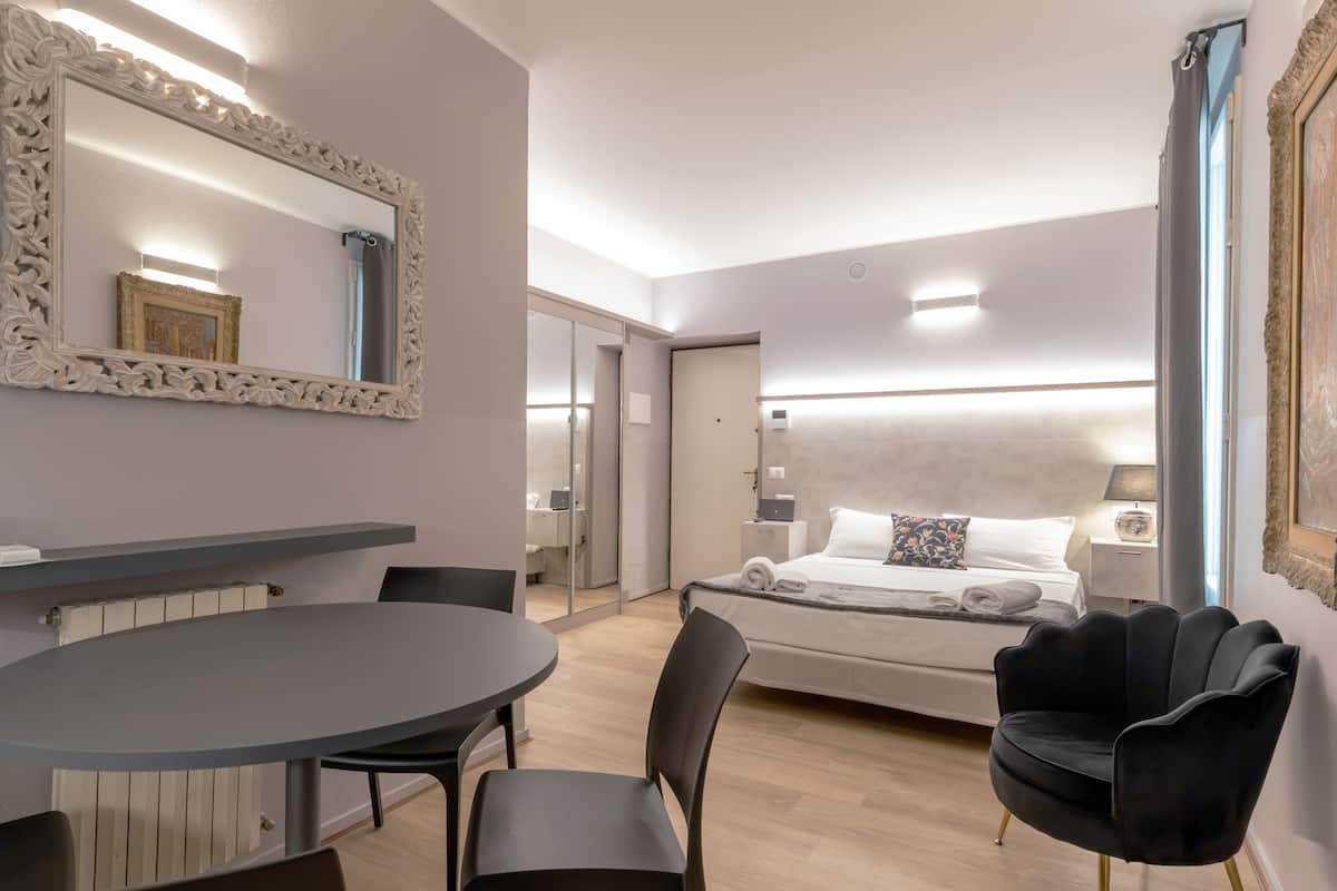 Traditional Apartment (Via del Torchio 4) | 1 kamar tidur, seprai premium, meja kerja, dan tirai kedap cahaya