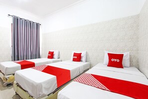 Economy Suite | 1 bedroom, free WiFi, bed sheets
