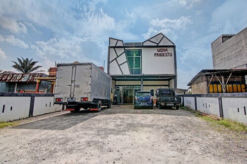 Hotel O Wisma Pangestu SyariahNearTamanselera