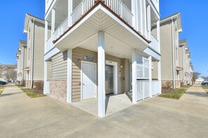 Exterior - Pet Friendly Condo with Community Pool (Lewes)