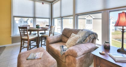 Pet Friendly Condo with Community Pool