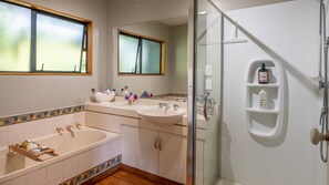 Badewanne, Haartrockner