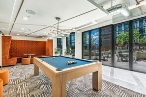 Spielezimmer