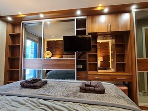 1 bedroom, iron/ironing board, WiFi, bed sheets - Stylish one-bedroom, two-bathroom in london center (London)