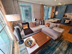 Living area - Stylish one-bedroom, two-bathroom in london center (London)