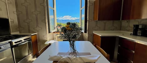 Family Villa, Multiple Bedrooms, 2 Bathrooms, Mountainside (Villa Harriet) | Private kitchen