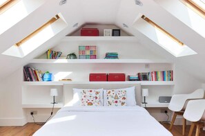 Exterior - The Clapham Crib - Spacious 4bdr House With Patio (London)