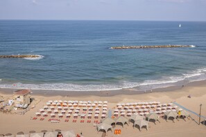 Apartment | Beach/ocean view - Grand Sea View Retreat by Sea N' Rent (Tel Aviv)