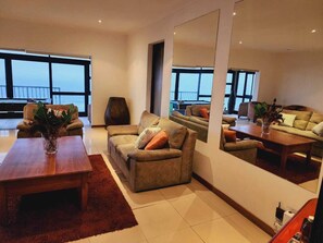 Interior - beach penthouse (Amanzimtoti)