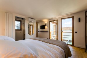 6 chambres, fer et planche à repasser, Wi-Fi