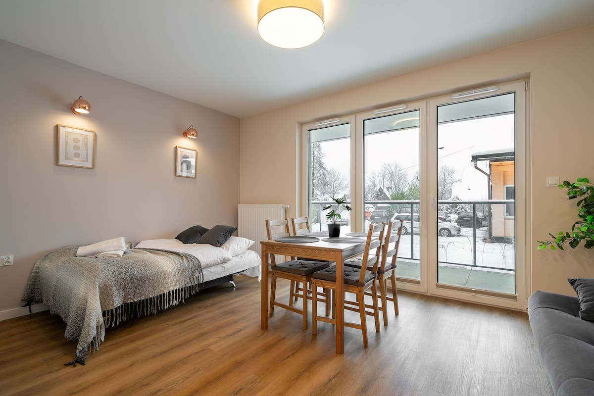 Suite monolocale Comfort | 1 camera, ferro/asse da stiro, Wi-Fi gratuito, lenzuola