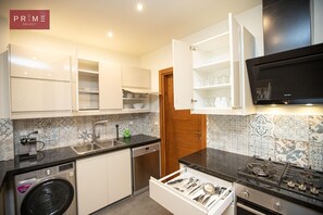 Standard Apartment, 3 Bedrooms, Garden Area | 3 bedrooms, in-room safe, iron/ironing board, free WiFi