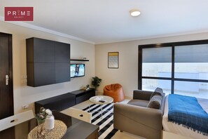 Standard-Studio | 3 Schlafzimmer, Zimmersafe, Bügeleisen/Bügelbrett, kostenloses WLAN