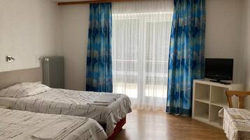 2 Schlafzimmer, Zimmersafe, Bügeleisen/Bügelbrett, kostenloses WLAN