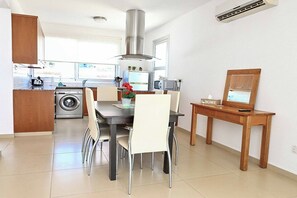 Villa (3 Bedrooms) | Interior
