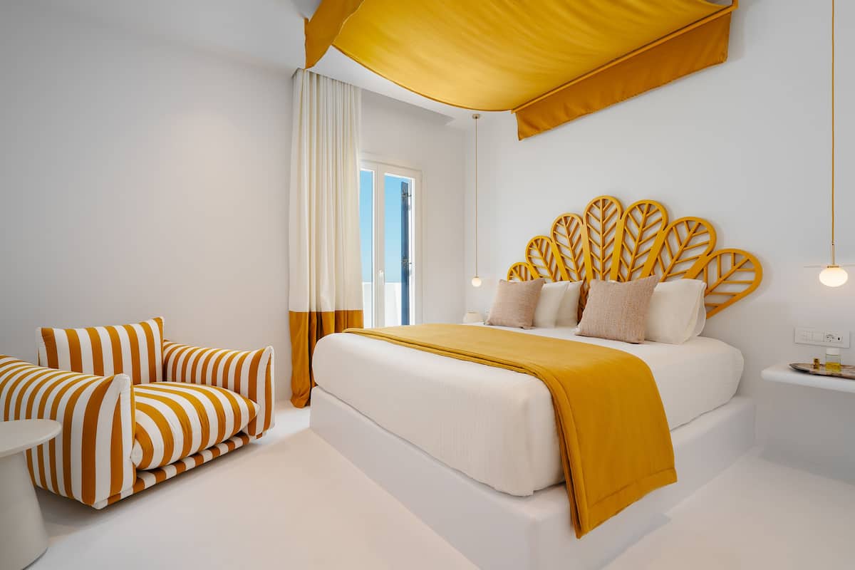 Sunset Suite Sea View | Minibar, Zimmersafe, individuell dekoriert, Schreibtisch