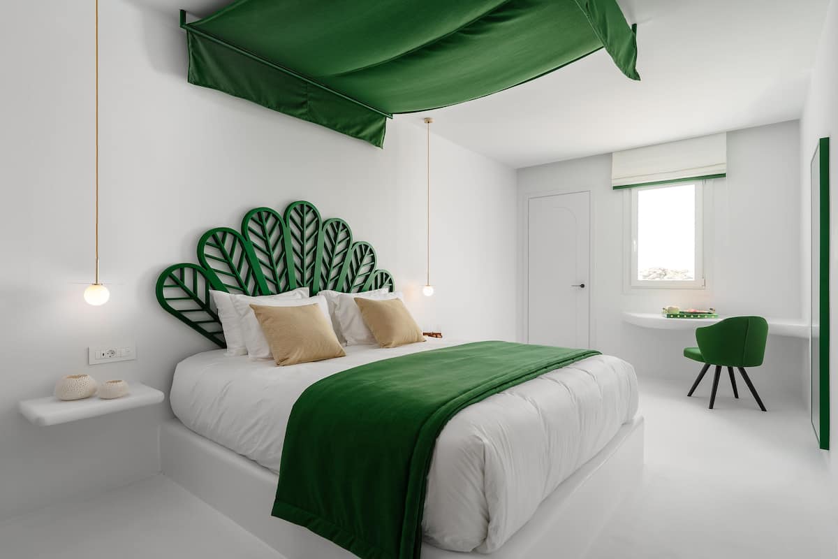 Superior Double Room Sea View | Minibar, Zimmersafe, individuell dekoriert, Schreibtisch