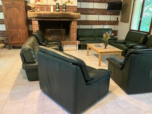 TV, table football