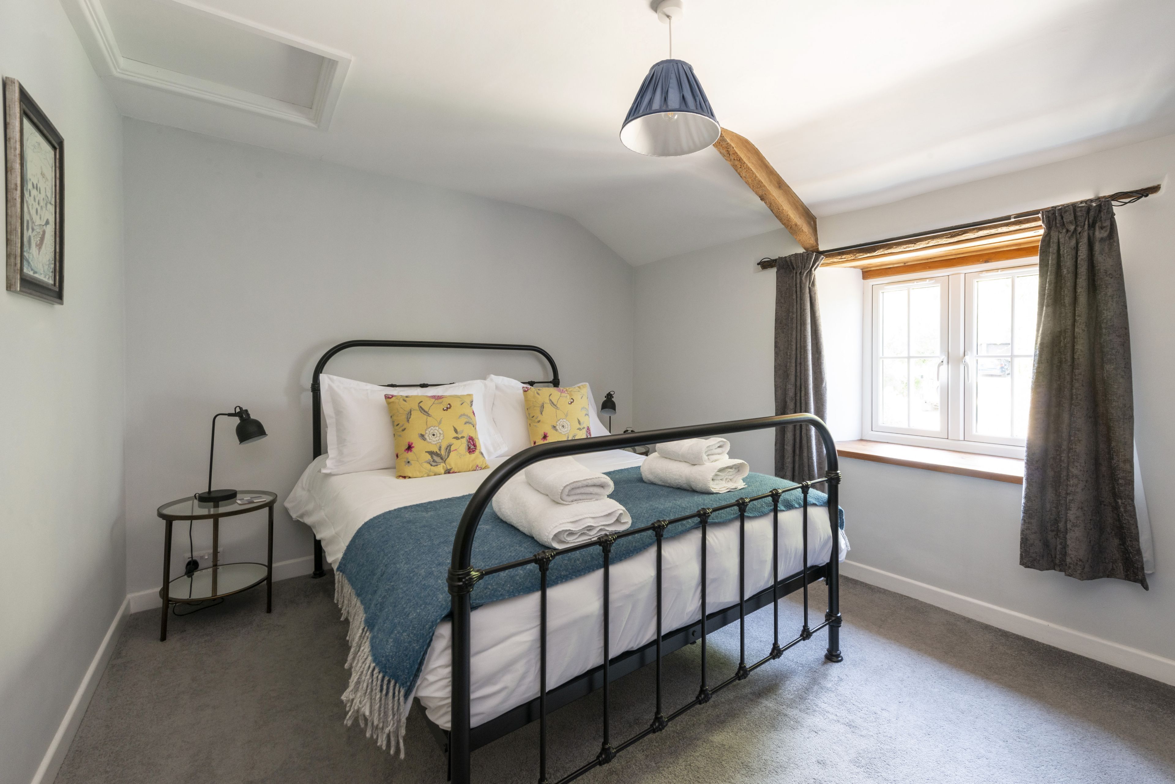 2 habitaciones, tabla de planchar con plancha y wifi gratis 