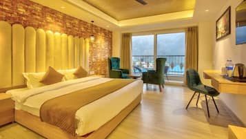 Desk, laptop workspace, iron/ironing board, rollaway beds