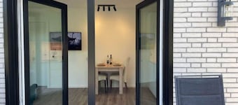 Great location, hotel feel, terrace & BBQ