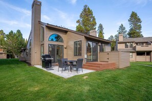 Exterior - FAIR06 - Spacious Condo with Pool Views, Hot Tub (Sunriver)