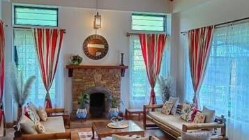 Deluxe Double Room | 1 bedroom, free WiFi