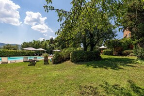 Außenpool (je nach Saison geöffnet), beheizter Pool