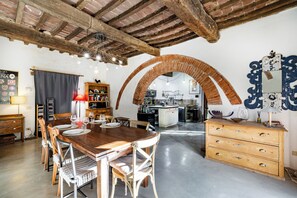 Dining - Amazing Villa Near The Lake With Pool (Castiglione del Lago)