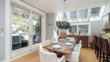 Condo, 3 Bedrooms | Dining