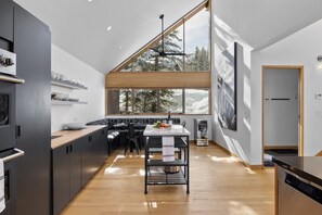 Private kitchen - Slopeside Chalet 4 Bedroom Home by RedAwning (Telluride)